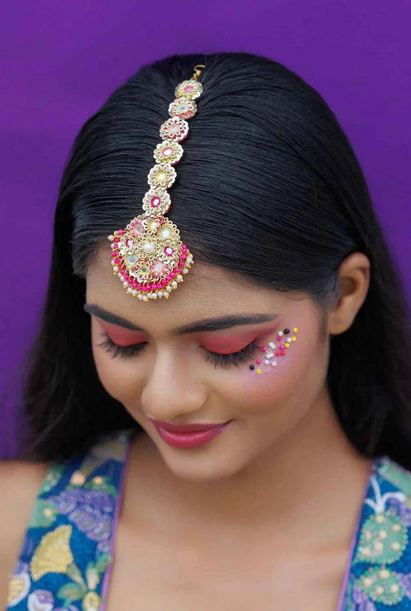 Manavati Bai Necklace Earring Tikka