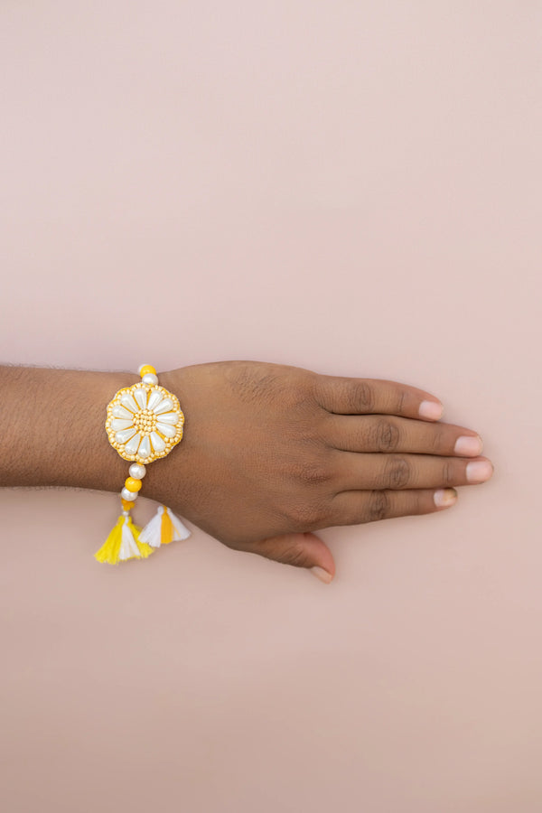 Bhai Yellow White Flower Beaded Bulk Rakhi