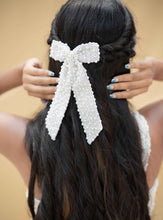 Chandrika Embellished Crystal Hair Bow Barrett Clip (1 pcs)