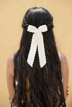 Chandrika Embellished Crystal Hair Bow Barrett Clip (1 pcs)