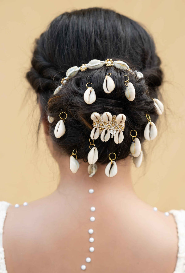 Leela Hair Bun Accessories Hair Accessories (1-Hair-Chain-,-10-shell,-1-hair-clip)