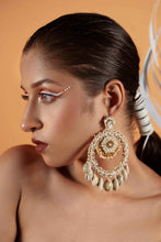 Drifted Grace Earrings