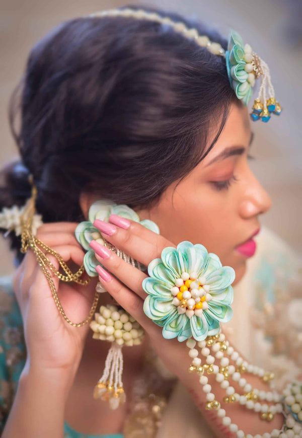 Aqua hydrangea real look-alike floral set with Jhumka Earrings with Earchain,tikka and pair of Haathful and kaleeral