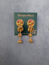Situ (necklace+jhumka earrings+tikka+bracklet)