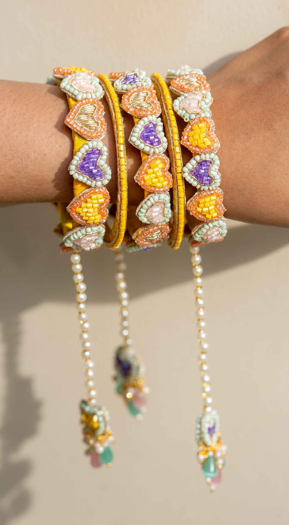 Ritu Bangles (set of 5,one hand)