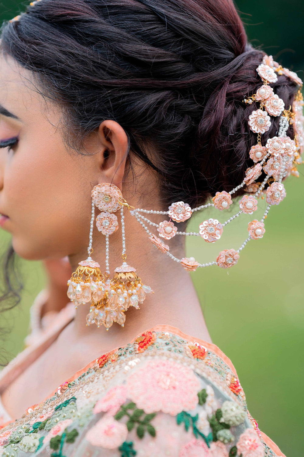 Amrita Earrings with earchain