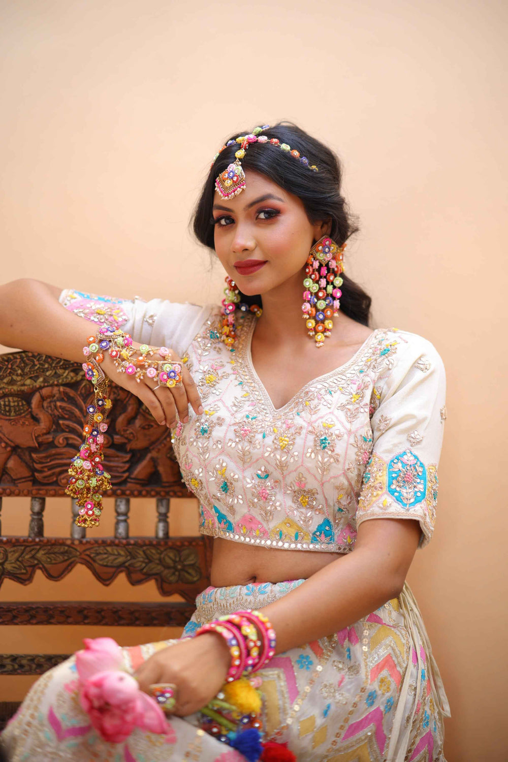 Arnika (earrings+earchain+sheeshpatti+haathful with kaleeras)