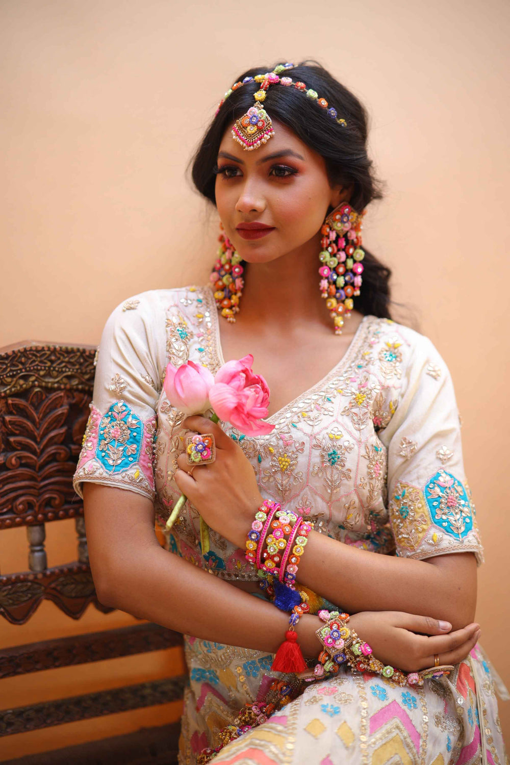 Arnika (earrings+earchain+sheeshpatti+haathful with kaleeras)