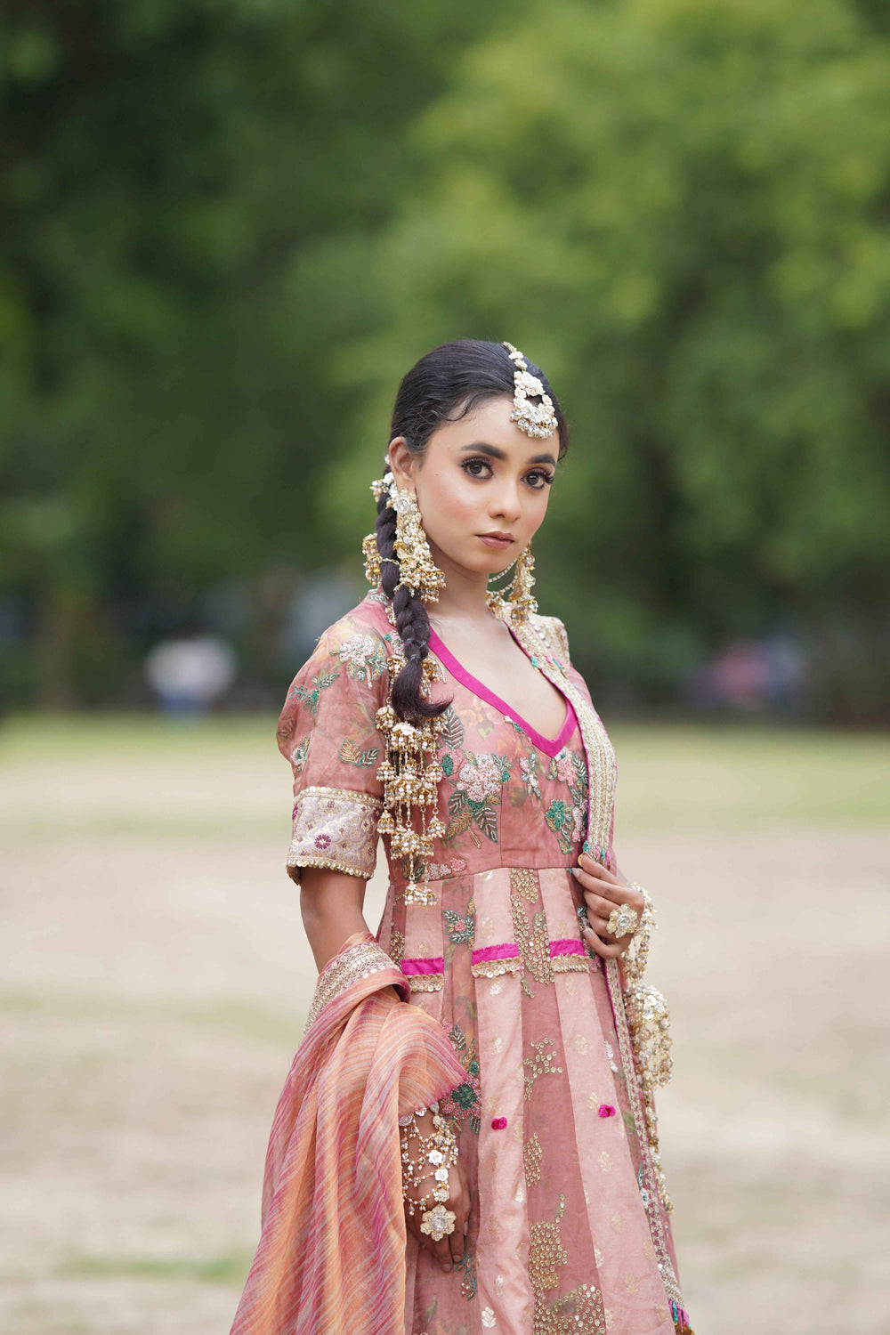 Shuvangi Full Set ( necklace+earrings+earchain+tikka+bangles pair+hairbraids )