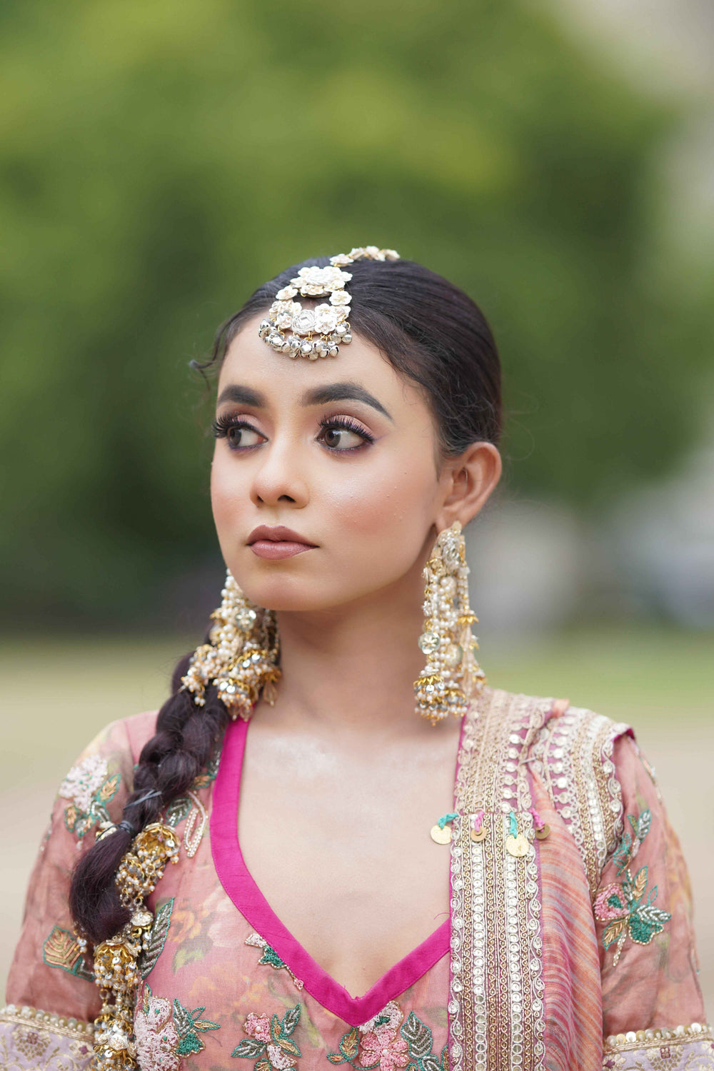 Shuvangi Full Set ( necklace+earrings+earchain+tikka+bangles pair+hairbraids )