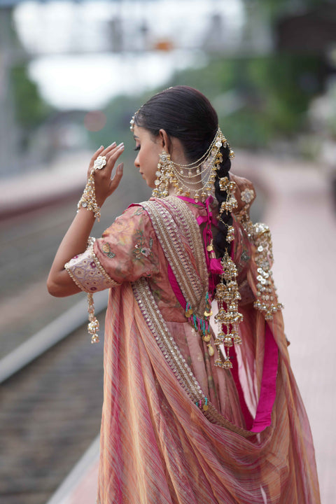 Shuvangi Full Set ( necklace+earrings+earchain+tikka+bangles pair+hairbraids )