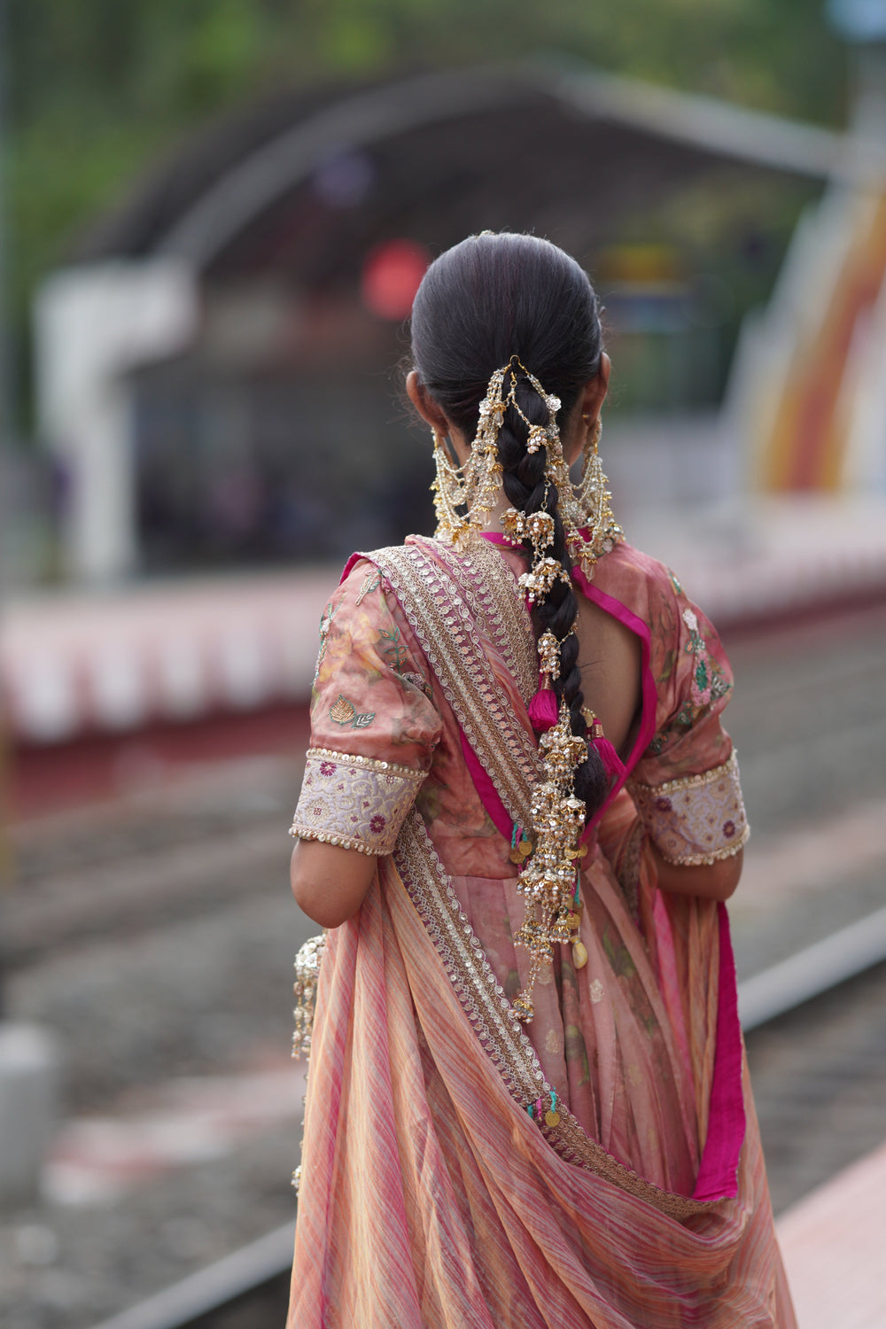 Shuvangi Full Set ( necklace+earrings+earchain+tikka+bangles pair+hairbraids )
