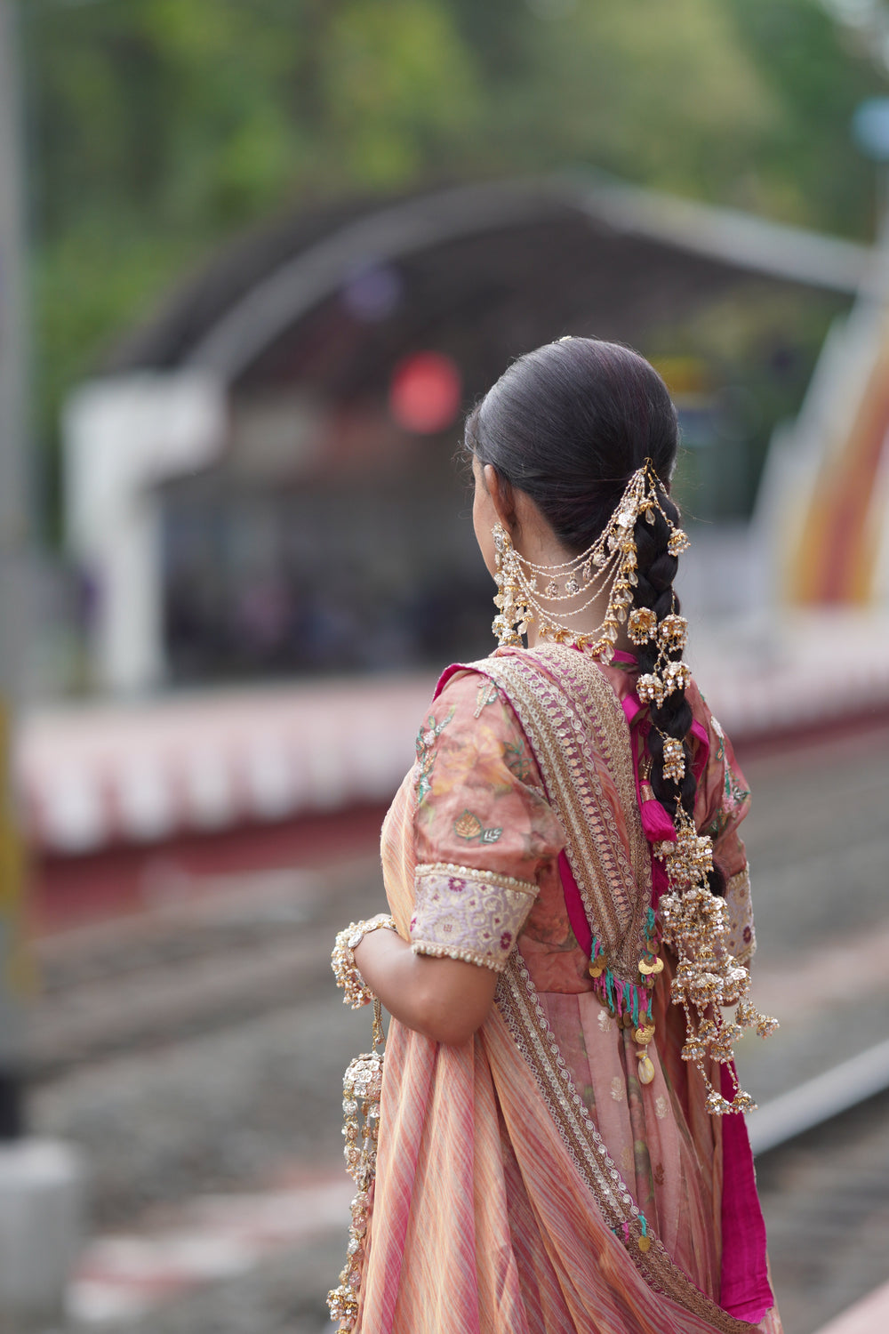 Shuvangi Full Set ( necklace+earrings+earchain+tikka+bangles pair+hairbraids )
