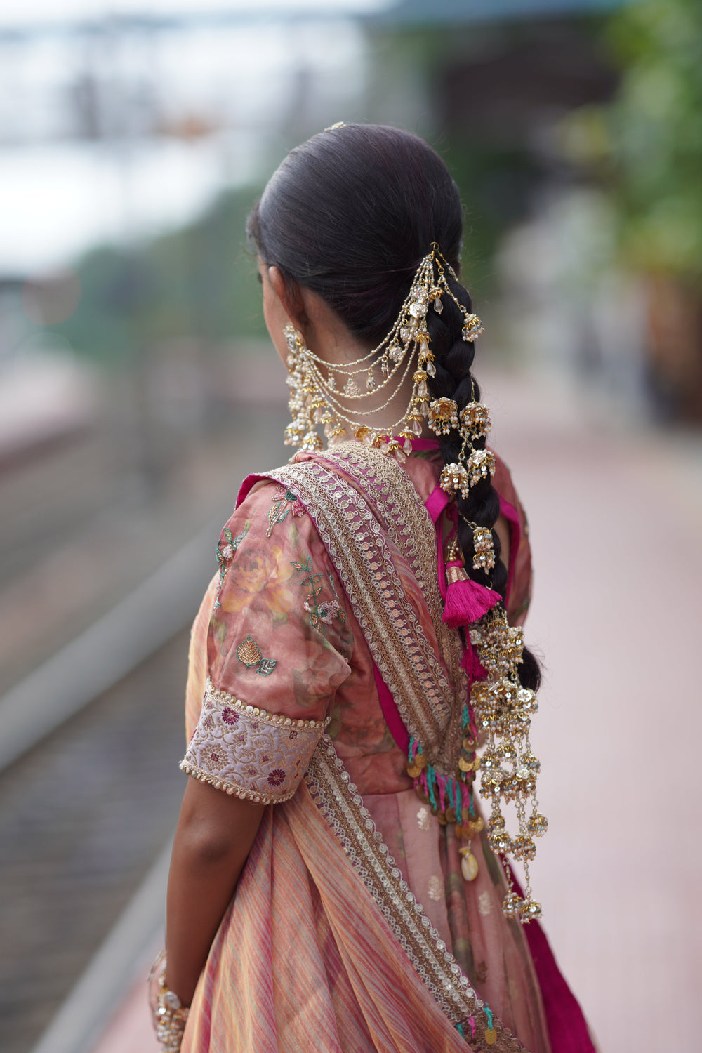 Shuvangi Full Set ( necklace+earrings+earchain+tikka+bangles pair+hairbraids )
