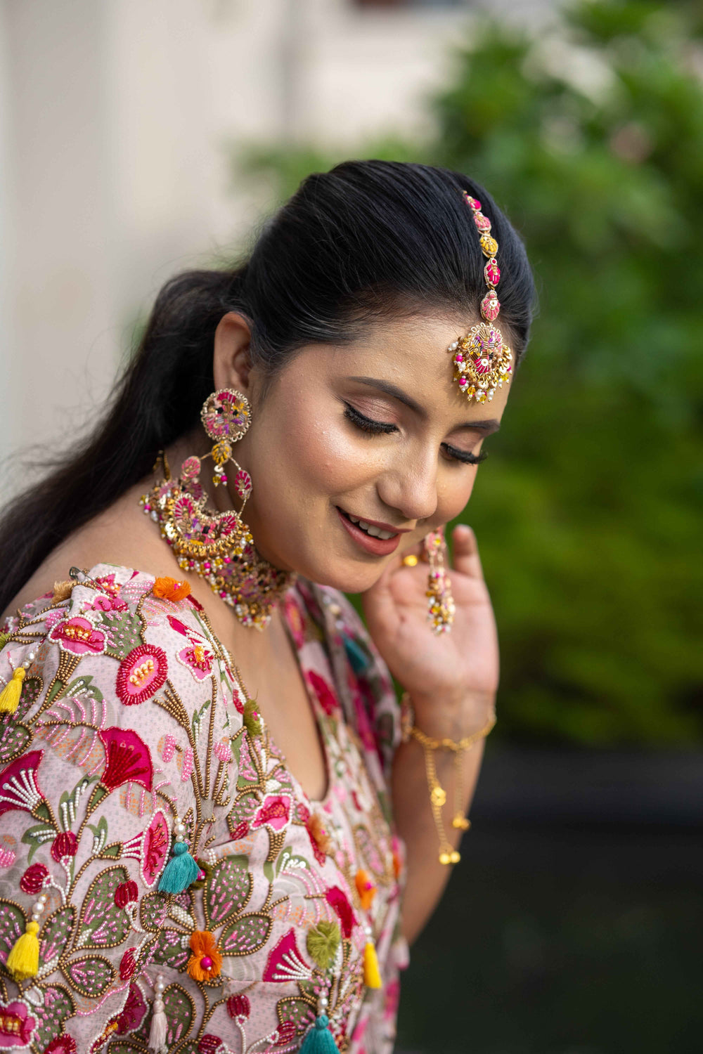 Situ (necklace+earings+tikka+haathful)