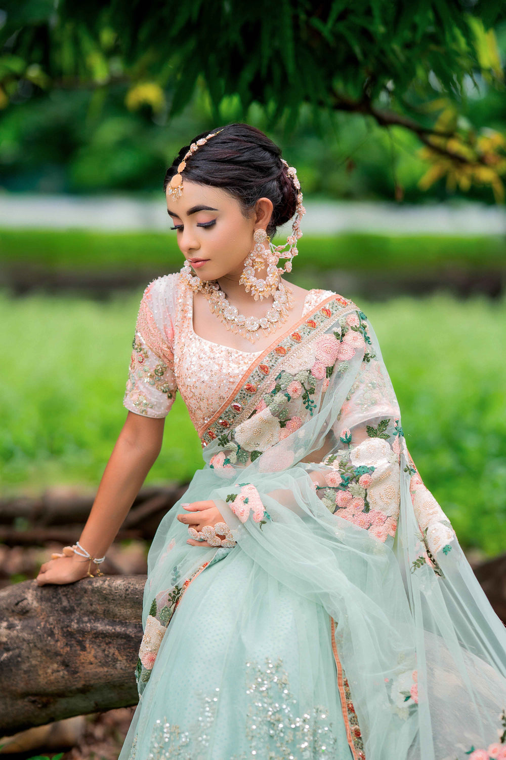 Amrita Necklace+Earrings+Earchain+Tikka