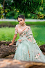 Amrita Necklace Earrings Tikka Haathful