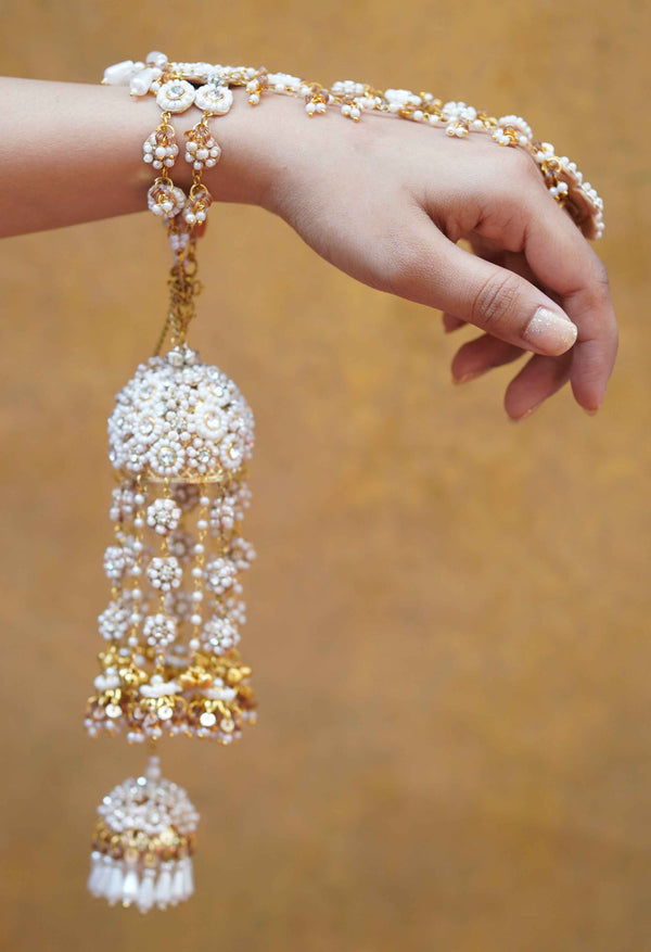 Rukaiya Haathful with kaleeras(Set of 2)