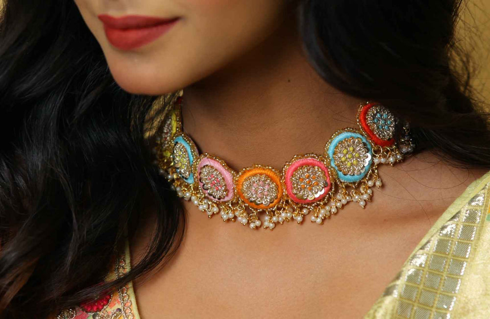 Niharika Necklace Sleek