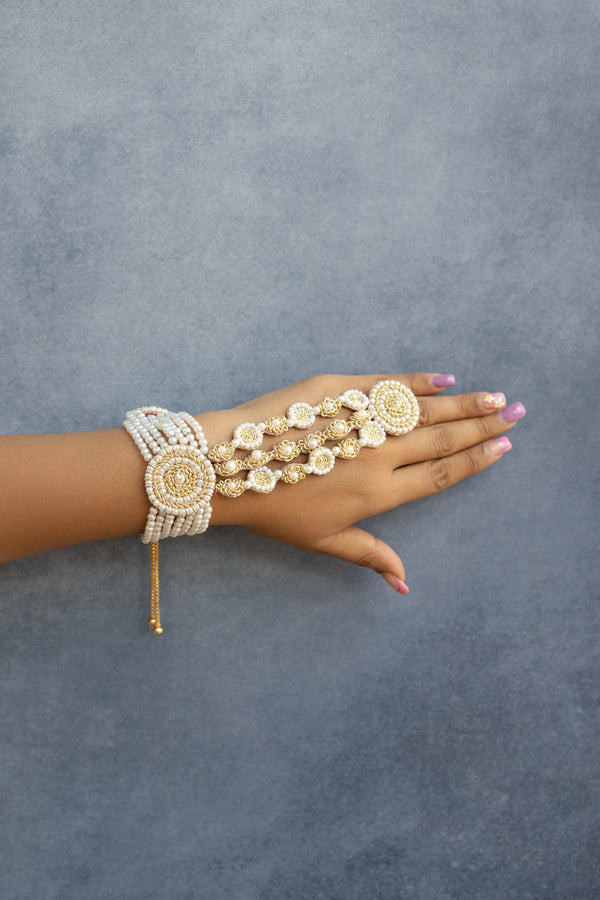 White Pearl 3-line with Kodi Beaded haathful